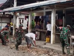Peduli Lingkungan, Kodim 1412/Kolaka Koramil 05/Pakue, Gelar Aksi Bersih Sampah di Pasar Tradisional Saludongka