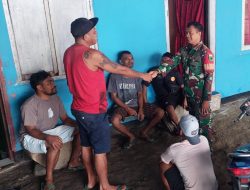 Dengan Komsos Efektif, Babinsa Koramil 1801-01/Manokwari Jalin Keakraban Dengan Warganya