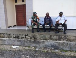 Melalui Komsos Babinsa Satgaster Ajak Masyarakat Jaga Keamanan Lingkungan