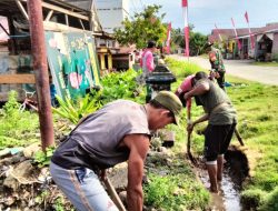 Aksi Peduli Sampah Wujudkan Lingkungan Sehat, Kodim 1412/Kolaka Gelar Karya Bhakti Bersihkan Saluran Drainase