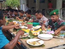 Anggota Koramil 27/Jangka Buya dan Muspika Hadiri Kenduri Maulid di Desa Mukob Jurong