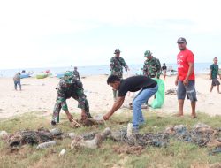 Kodim 1425/Jeneponto Menggelar Karya Bhakti Pembersihan Pantai Pabiringa Dalam Rangka Sambut HUT TNI Ke-79