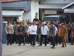 Dandim 0904/Paser Beserta Forkopimda Sambut Kedatangan Presiden Republik Indonesia Di Paser