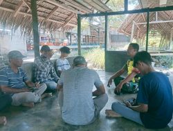 Komsos: Babinsa Ingatkan Bahaya Judi Online dan Narkoba Saat Kunjungi Desa Pulo Keurumbok