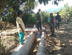 Danramil Bersama Babinsa Desa Salaas Dampingin Dandim 1210/Landak Cek Pembangunan Optimasi Lahan ( Oplah)