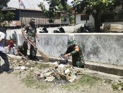 Babinsa Koramil 1425-03/Tamalatea Bersama Masyarakat Melaksanakan Gotong Royong Pembersihan Saluran Air