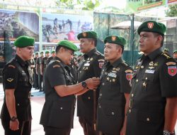 Danrem 141/Toddopuli Pimpin Sertijab Kasrem Dan Kasi Ops Serta Tiga Dandim Jajaran Korem 141/Tp