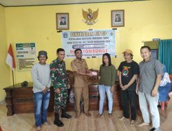 Babinsa Tonrongnge Koramil 09/Lapri Kawal Langsung Penyaluran BLT DD
