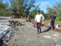 Bangkitkan Kesadaran Kolektif Cegah Pencemaran Laut, Kodim 1412/Kolaka Gelar Aksi Bersih Sampah di Pesisir Pantai