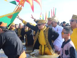 Dandim 0907/Trk Ikut Serta Melepas Padaw Tuju Dulung Puncak Festival Iraw Tengkayu Ke XIII