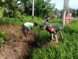 Sinergi Bersama Rakyat Dalam Rangka Mewujudkan Lingkungan Sehat, Kodim 1412/Kolaka Menggelar Karya Bhakti Pembersihan Saluran Drainase