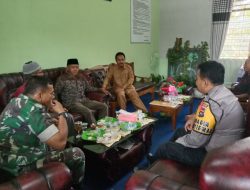 Babinsa Komsos Dengan Tokoh Masyarakat Di Wilayah Binaan