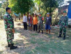Kerja Bakti Bersama Babinsa Maros Dan Masyarakat Bersihkan Badan Jalan