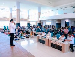 Semarak Hari Jadi Sulsel ke 355 Tahun Bupati Suardi Buka Kegiatan Dinsos Gerakan Makan Telur dan Lomba Mewarnai di MPP Kantor Bupati Barru
