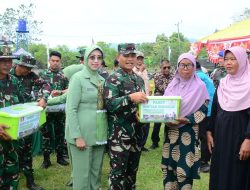 Danrem 141/Tp Bagikan Sembako Kepada Warga Kurang Mampu Di Penghujung Penutupan TMMD 122 Kodim 1407/Bone Ta. 2024