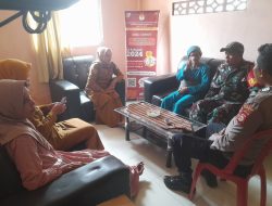 Komsos Bersama Aparat Kelurahan Dan Warga Binaan, Babinsa Tanete Riattang Bahas Keamanan & Kebersihan Lingkungan 