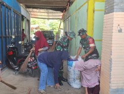 Wujud Kepedulian Terhadap Lingkungan, Babinsa Dua Boccoe Sasar Pasar Panyili Gelar Karbak