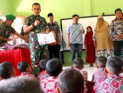Dandim 1425 Jeneponto Serahkan 200 Paket Makanan Bergizi Gratis dan Seragam Sekolah, Berikut Ulasannya