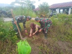 Personel Koramil-06/Sinjai Borong Kodim 1424/Sinjai Gelar Karya Bakti Penanaman Pohon Jeruk