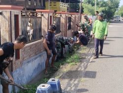 Koramil-08 Kodim 1404/Pinrang Bersama Warga Kerja Bakti Normalisasi Saluran Air