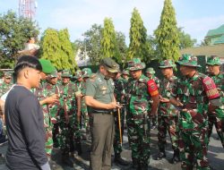 Sikapi Maraknya Judi Online, Dandim 1404/Pinrang Periksa Handphone Personilnya Secara Mendadak