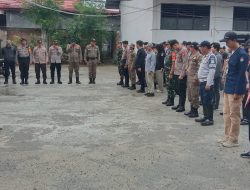 Masuk Masa Tenang, TNI-Polri di Kabupaten Pinrang Kawal Pelepasan Alat Peraga Kampanye