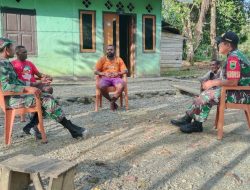 Tingkatkan Hubungan Kerja Yang Baik, Babinsa Sidey Komsos Dengan Kepala Kampung