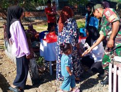 Bentuk Kepedulian Kesehatan Balita, Babinsa Koramil 15/Mare Dampingi Bidan Desa Gelar Posyandu