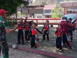 Babinsa Koramil 05/Ulaweng Beri Materi Olahraga Ketangkasan Kepada Murid SD 5/81 Cani Sirenreng