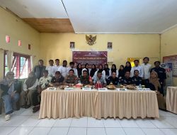 Jelang Pilkada Serentak, Babinsa Koramil 15/Mare Hadiri Pelantikan Dan Pengambilan Sumpah KPPS Desa Tellu Boccoe