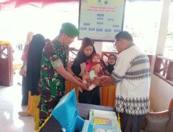 Wujudkan Balita Sehat, Babinsa 18 – Kajuara Dampingi Pelaksanaan Posyandu Di Desa Binaan