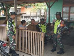 Kunjungi Desa Binaannya, Anggota Koramil 17/Geumpang Jalin Komunikasi Sosial dengan Perangkat Desa Bangkeh