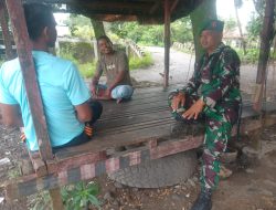 Babinsa Koramil 15/Tiro Laksanakan Komsos di Desa Pulo Glumpang, Pidie