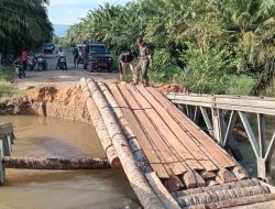 Jembatan Darurat Penghubung Desa Titi Puben dan Suak Jampak Selesai Dibangun, Warga Ucapkan Terima Kasih kepada TNI dan Pemerintah