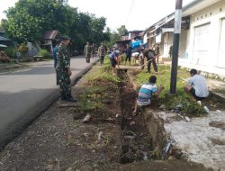 Personel Koramil-05/Sinjai Selatan Kodim 1424/Sinjai Gelar Karya Bakti Pembersihan Pasar Dalam Rangka Peringatan Hari Juang TNI AD Tahun 2024