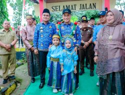 Bupati Barru Dampingi Pj Gubernur Sulsel Tinjau Uji Coba Pelaksanaan Makanan Bergizi Peserta Didik UPTD SDN 1 Barru
