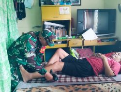 Jenguk Warga Yang Sakit,Wujud Kepedulian Babinsa Koramil 0907/02 Tarbar Kepada Warga Binaan