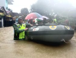 Babinsa Kodim 1405/Parepare, Babinkamtibmas, dan BPBD Bersinergi Bantu Warga Terdampak Banjir