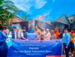 Bupati Suardi Saleh Bersama Anggota Komisi V DPR RI Teguh Iswara Suardi Tinjau Lansung Lokasi Longsor di Kiru-Kiru Dan Pacekke