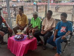 Ciptakan Sinergi Yang Kuat, Babinsa Koramil 18/Kajuara Komsos Dengan Warga