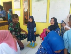 Babinsa Koramil 13 Sibulue Aktif Dampingi Pelaksanaan Posyandu Di Desa Binaannya