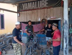 Babinsa Koramil 14/Libureng Komsos Dengan Pemilik Usaha Bengkel Di Wilayah Binaan