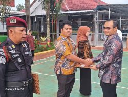Dedikasi Diapresiasi! Pegawai Teladan Rutan Kelas IIB Pelaihari Terima Penghargaan