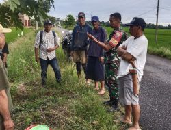 Babinsa Koramil Barebbo Kodim 1407/Bone Jalin Keakraban Dengan Warga Desa Talungeng