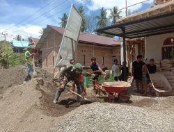 Babinsa Koramil 1407-09/Lapri Gotong Royong Rehabilitasi Masjid Di Desa Waekecce’e
