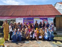 Babinsa Koramil 1407-06/Awangpone Dampingi Kegiatan Posyandu Di Desa Cakkere