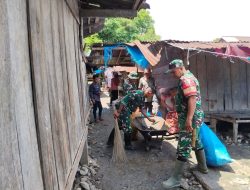 Personel Koramil 1407-03/Cenrana Bersama Masyarakat Gelar Pembersihan Pasar Di Desa Cakkeware