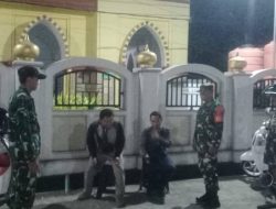 Persempit Ruang Gerak Kriminalitas, Babinsa Kodim Bone Intensifkan Patroli Kamtibmas