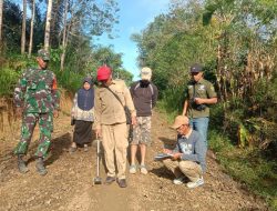 Babinsa Koramil 1407-20/Bontocani Dampingi Tim Verifikasi Jalan, Pastikan Data Akurat Untuk Pembangunan Desa