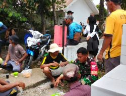 Kemesraan TNI – Rakyat : Babinsa Koramil 1407-18/Kajuara Serap Aspirasi Warga Kajuara Lewat Komsos
